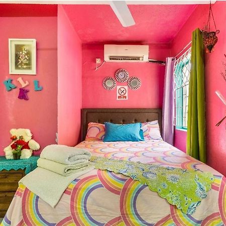 Colorful Private Room Oasis Montego Bay Exterior foto